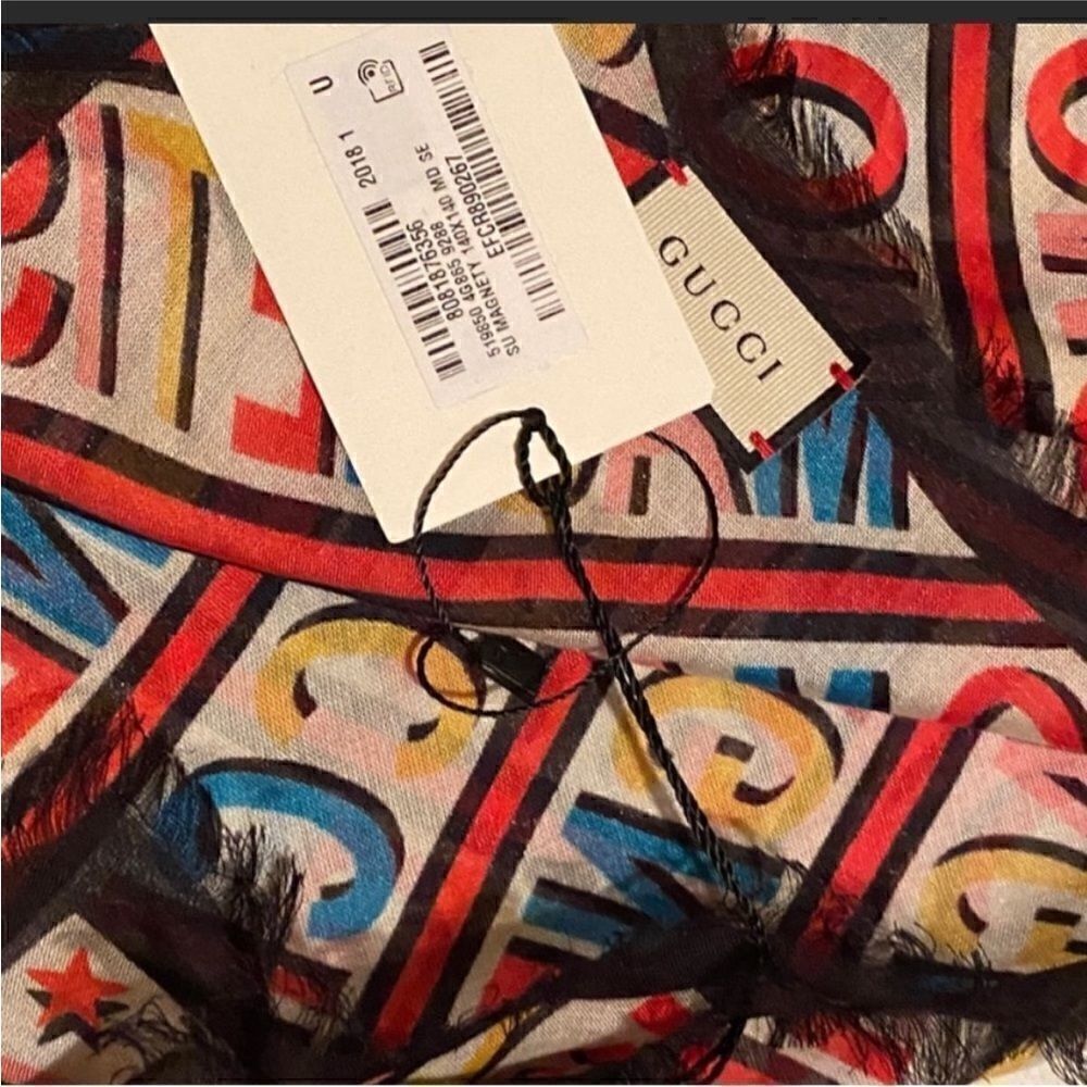 Gucci Magnetismo  Scarf - Picture 3 of 3